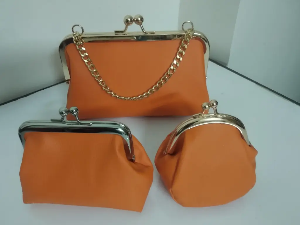 clacha purse combeo
